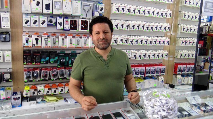 İlk iş gününde cep telefonu çaldı