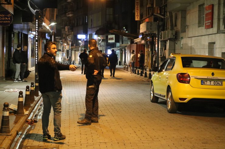 Zonguldak'ın en işlek caddesinde havaya ateş açtı