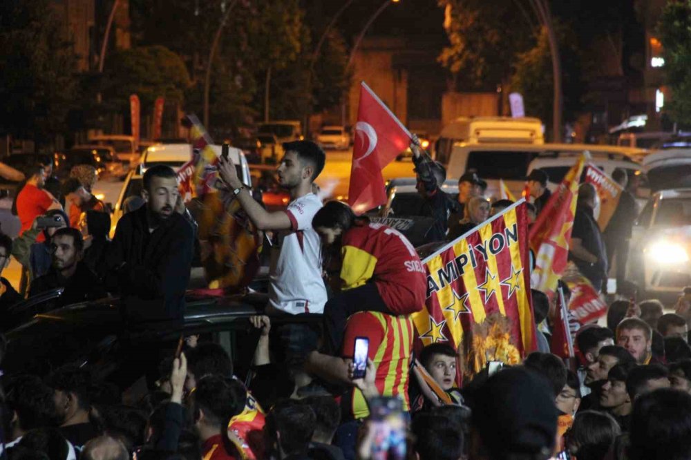 Galatasaray’ın şampiyonluğu Karaman’da coşkuyla kutlandı
