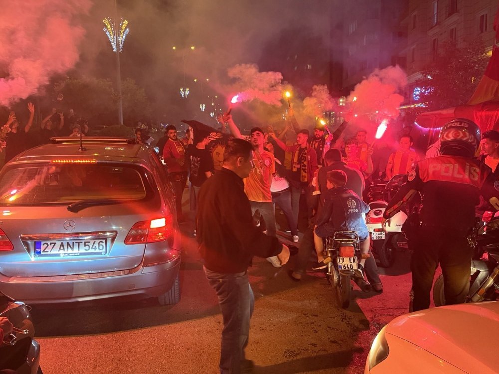 Sınırın sıfır noktasından şampiyonluk coşkuyla kutlandı