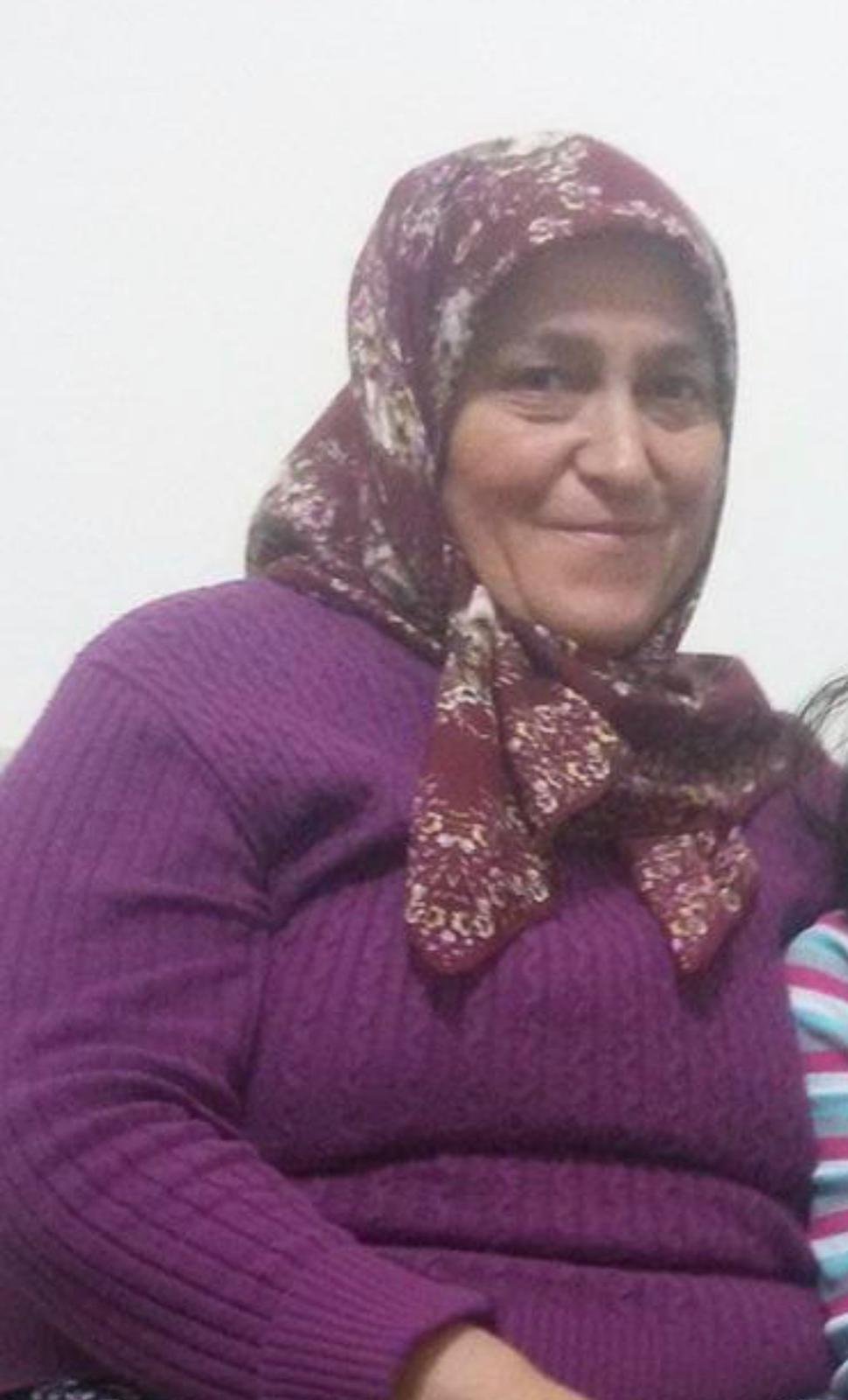 Konya'da imam ve eşi gözyaşları arasında toprağa verildi