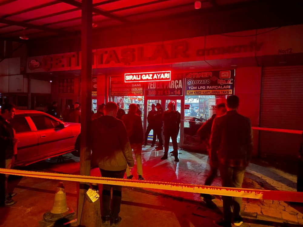 Yük asansörünün altında kalan 13 yaşındaki çocuk yaşamını yitirdi