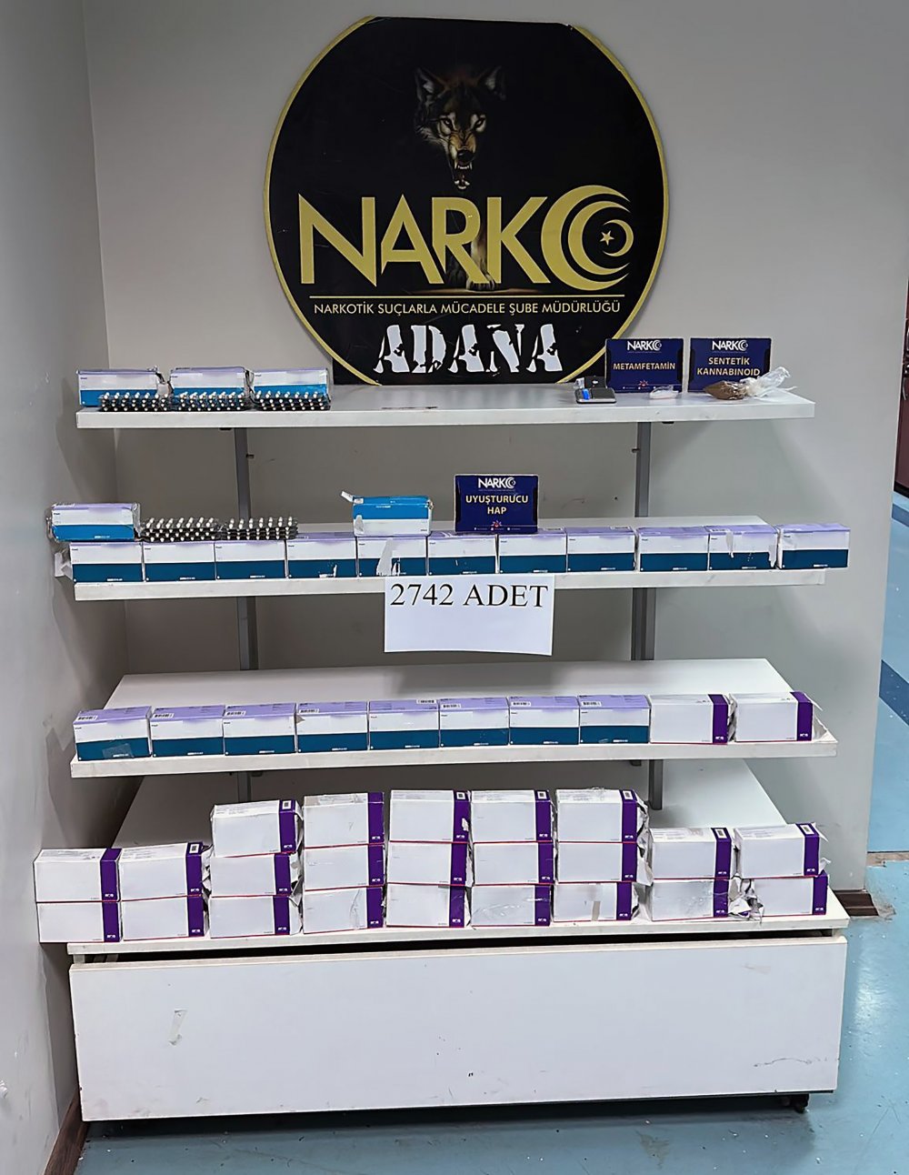 Adana'da 'torbacı' operasyonunda 2 tutuklama