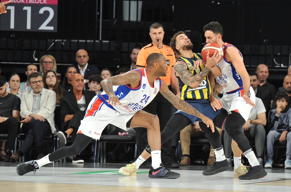 Anadolu Efes finale yükseldi