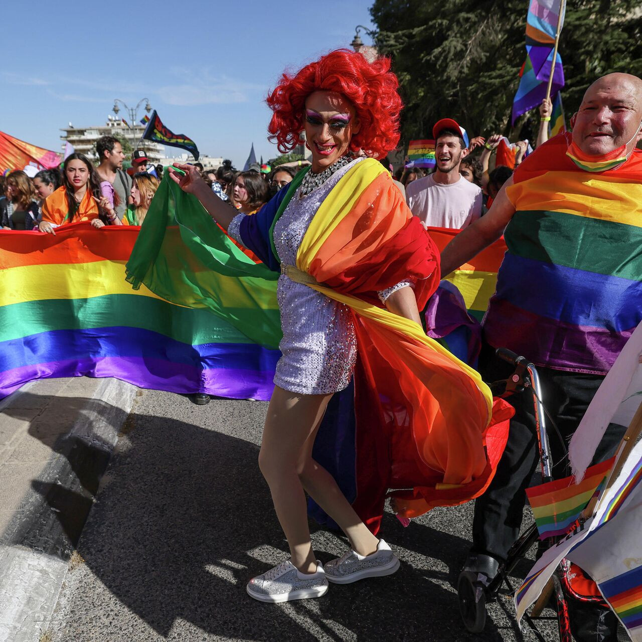 lgbt-dayatmasina-karsi-atilmasi-gereken-adimlar-001.jpg