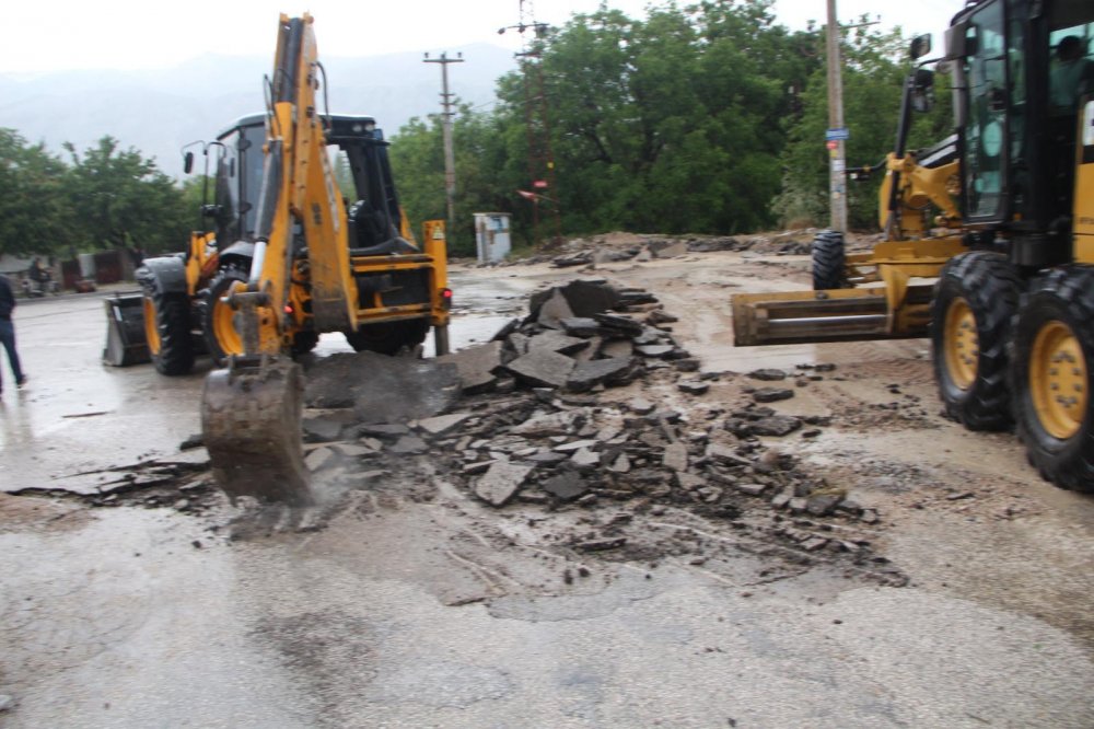 Konya'da 5 ilçe sağanak ve doludan etkilendi