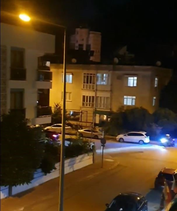 Polisin ‘dur’ ihtarına uymayan ehliyetsiz sürücü, kurt kapanı taktiğiyle neye uğradığını şaşırdı