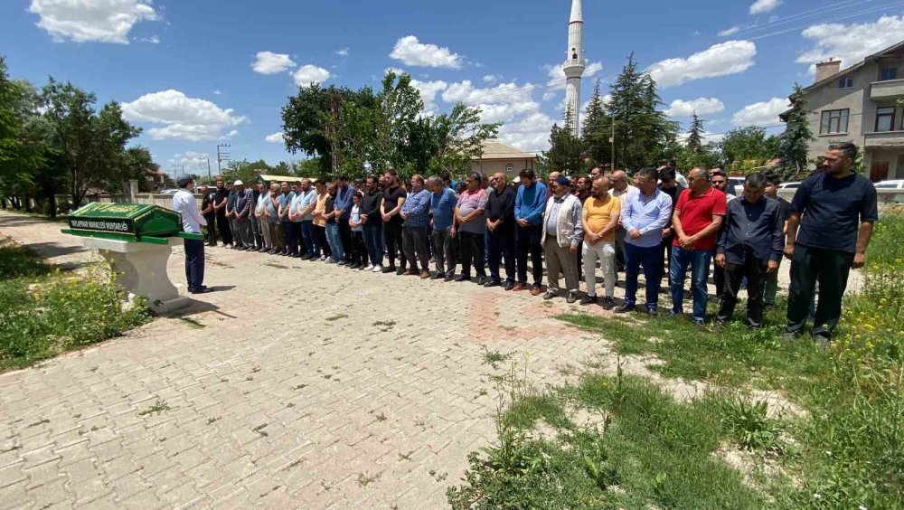Konya'da sulama kanalında cansız bedeni bulunan 5 yaşındaki çocuğa acı veda