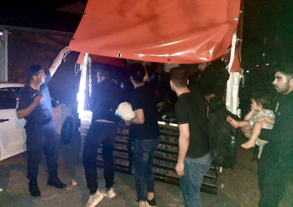 Kasadan 41 kaçak göçmen çıktı!