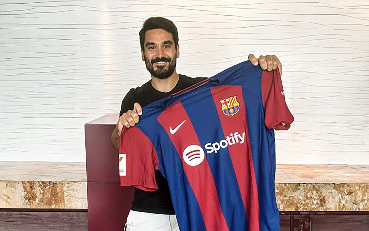 barcelona-turk-asilli-alman-orta-saha-ilkay-gundoganin-transfer-etti.jpg