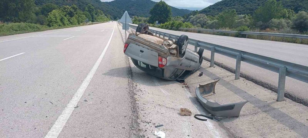 Çanakkale'de 2 ayrı kazada 7 kişi yaralandı