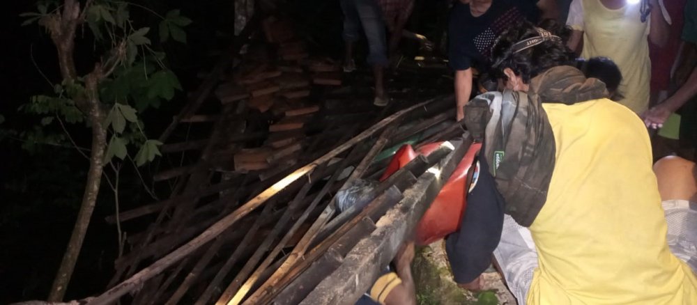 Endonezya'nın Java Adasında deprem: 1 ölü, 9 yaralı