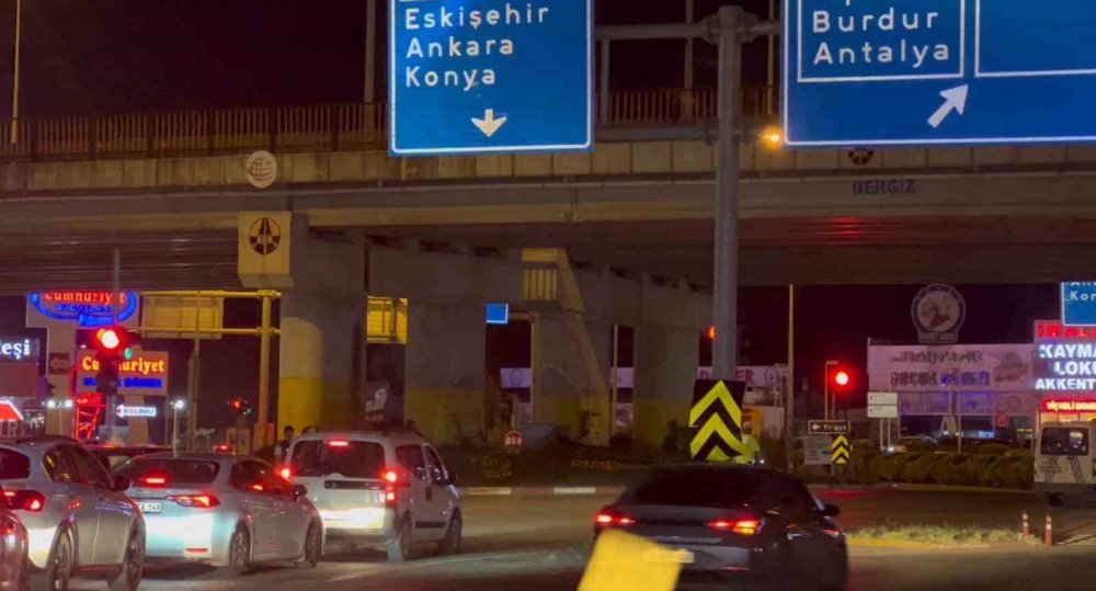 Konya dahil 7 ilin kavşak noktası konumundaki yolda yoğunluk