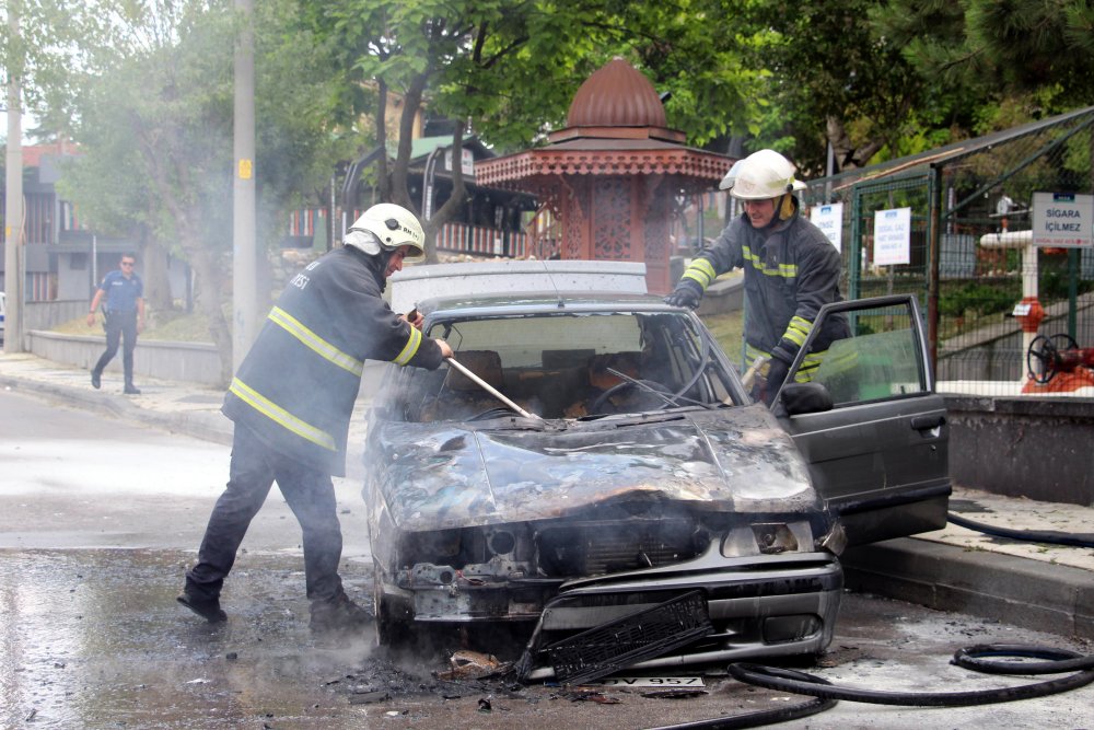 Seyir halindeyken yandı