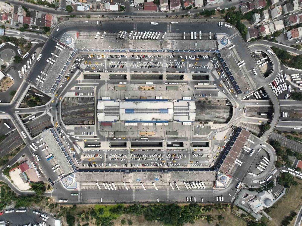 Büyük İstanbul Otogarı çürüyor