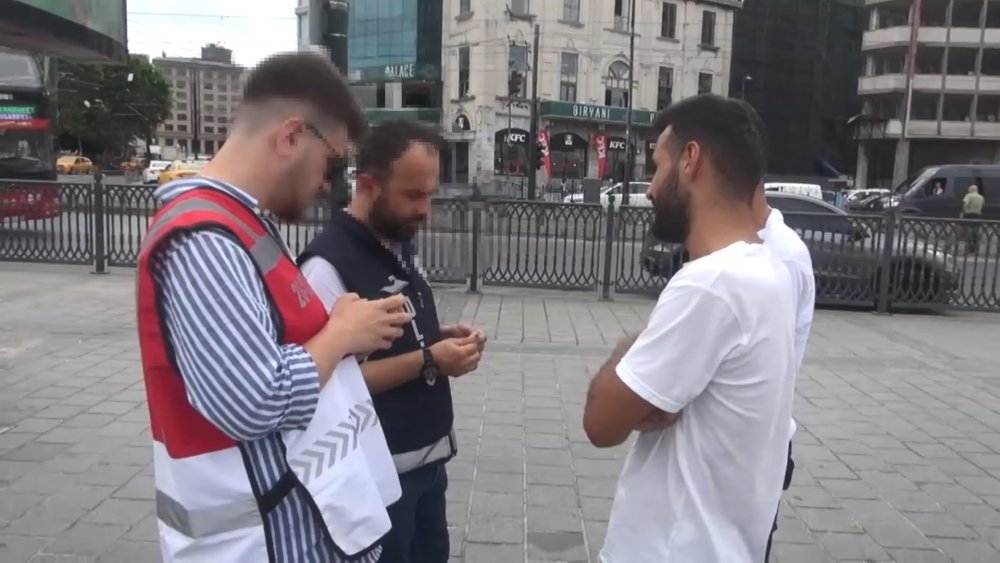 Yüzlerce kaçak göçmen!