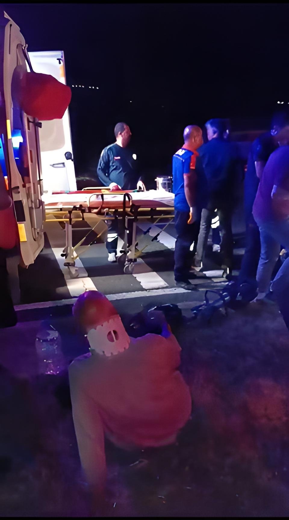 Elazığ'da hafif ticari araç ile traktör çarpıştı: 4 yaralı