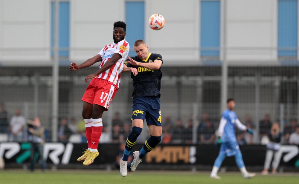 Fenerbahçe, hazırlık maçında Kızılyıldız'a mağlup oldu