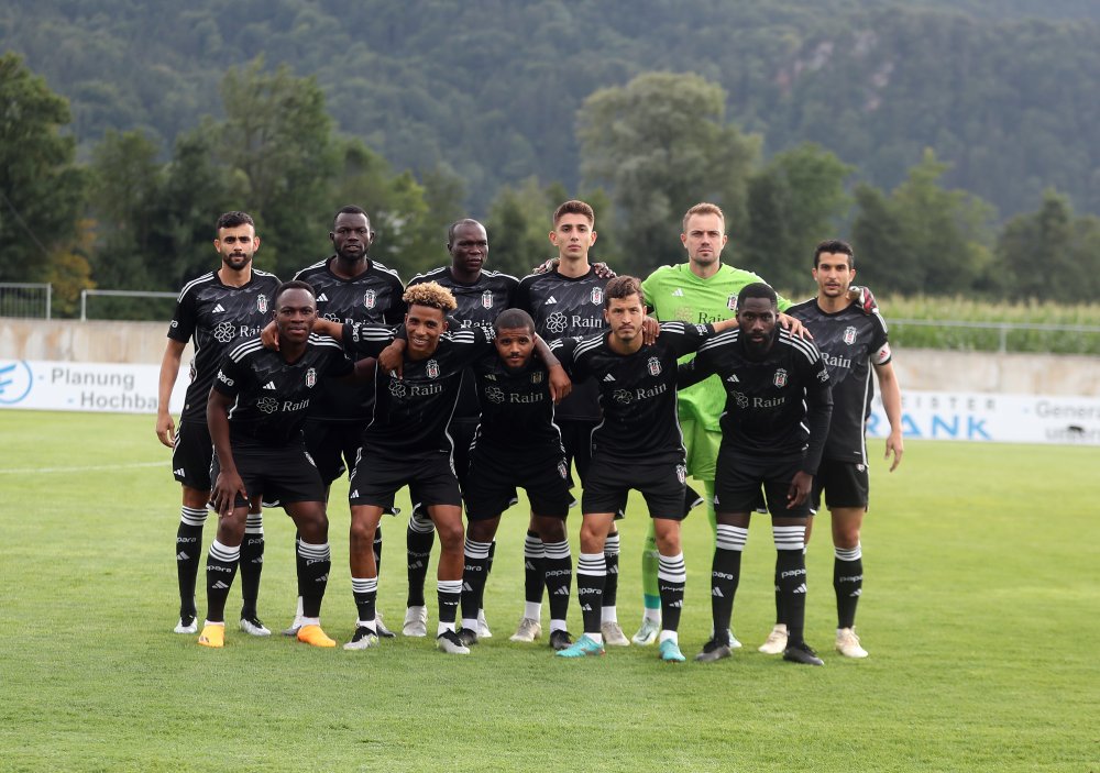 Beşiktaş hazırlık maçında farklı kazandı