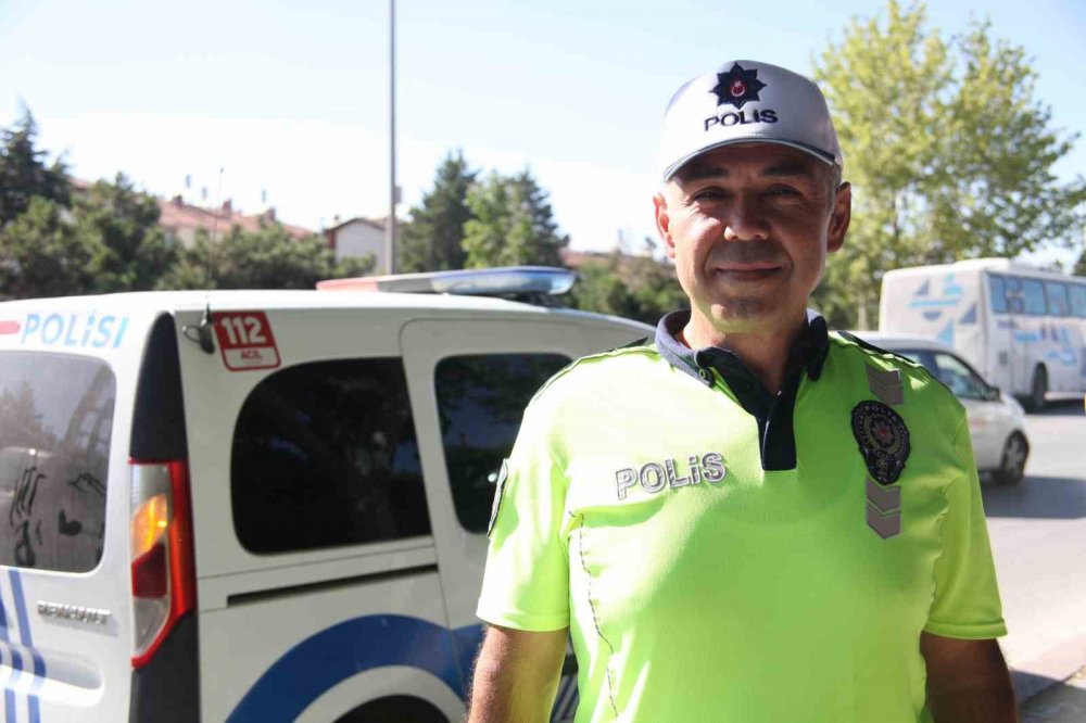 Konya'da polis, müşteri kılığına girip minibüsleri denetledi