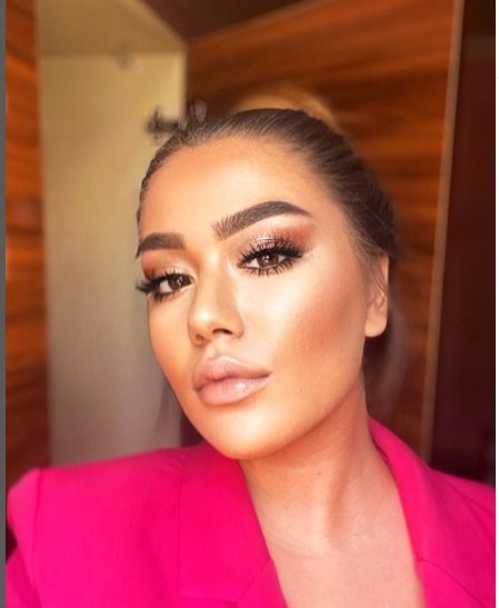 7'nci kattan düşen ses sanatçısı hayatını kaybetti