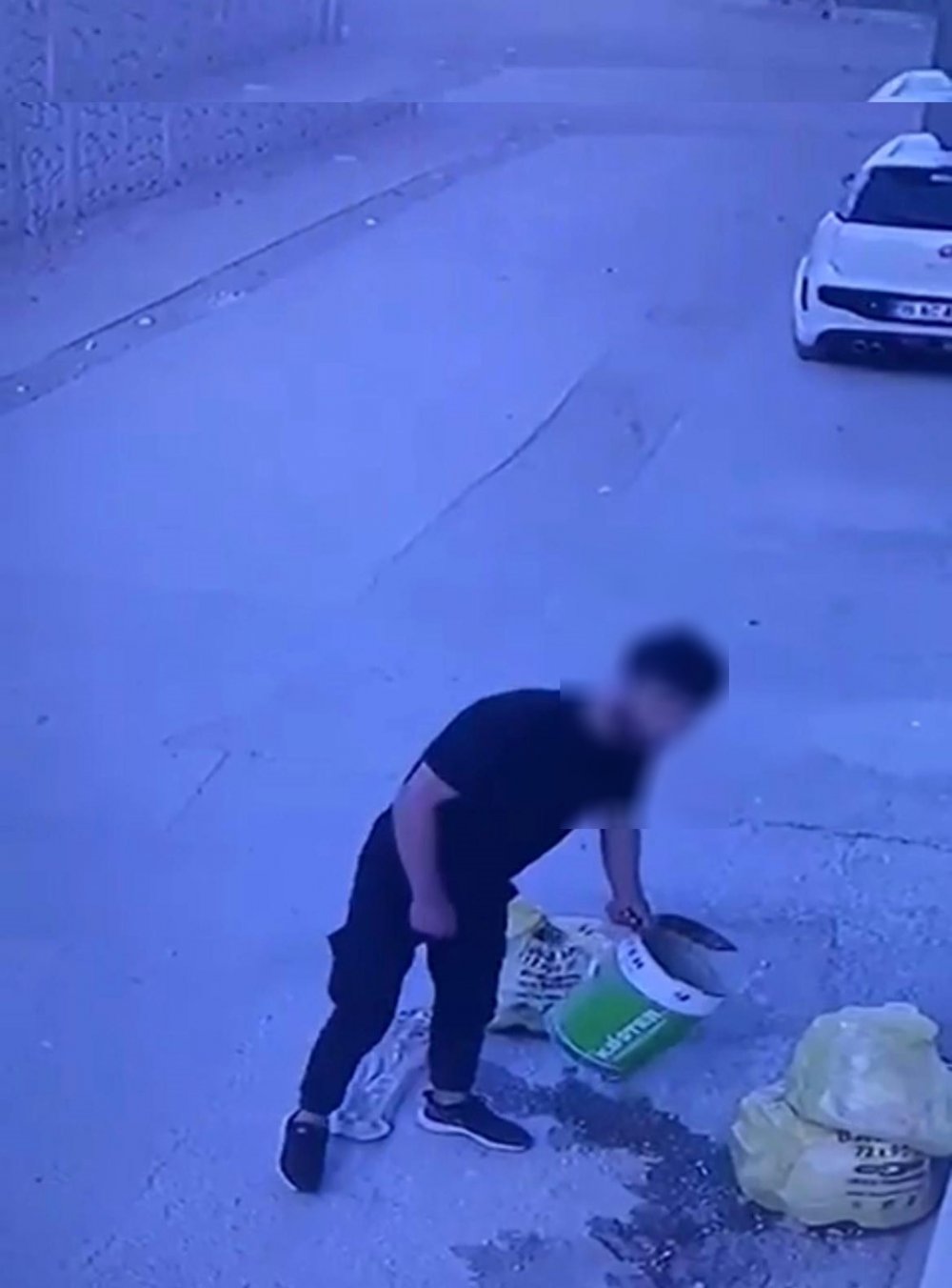 Görenler hayrete düştü! Öyle bir şey çaldı ki...