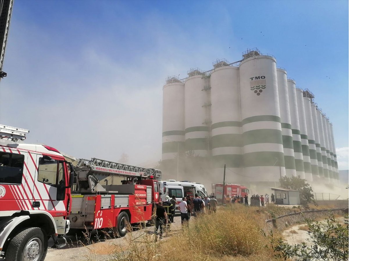 derince-ilcesinde-toprak-mahsulleri-ofisi-tmo-silolarindaki-patlama.jpg