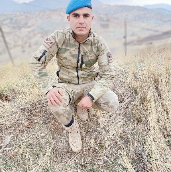 Konya'ya tatile gelen aileden acı haber! Uzman çavuş ile kızı öldü, 3 yaralı