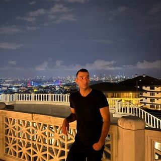 Pençe-Kilit şehidinin Elazığ’daki baba evine ateş düştü