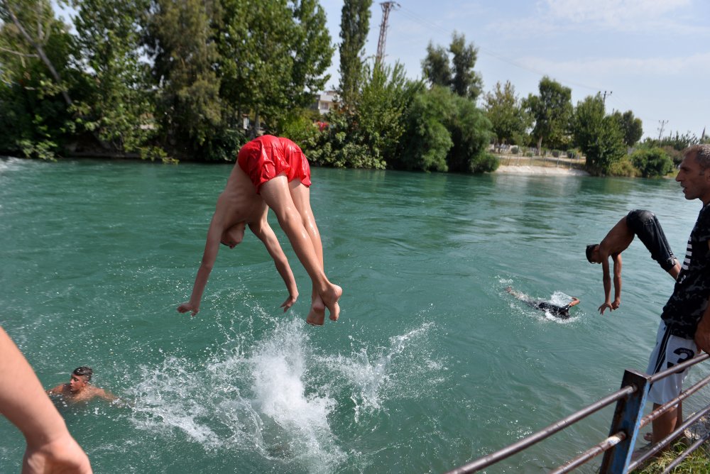 O ilde termometreler 54 dereceyi gösterdi, sulama kanalları doldu, taştı