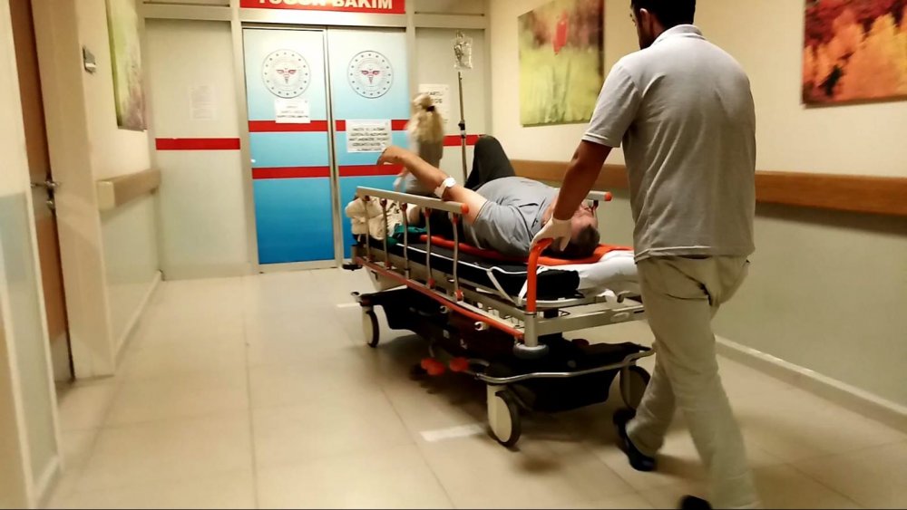 Temizlediği silahının ateş almasıyla, ayağından vuruldu