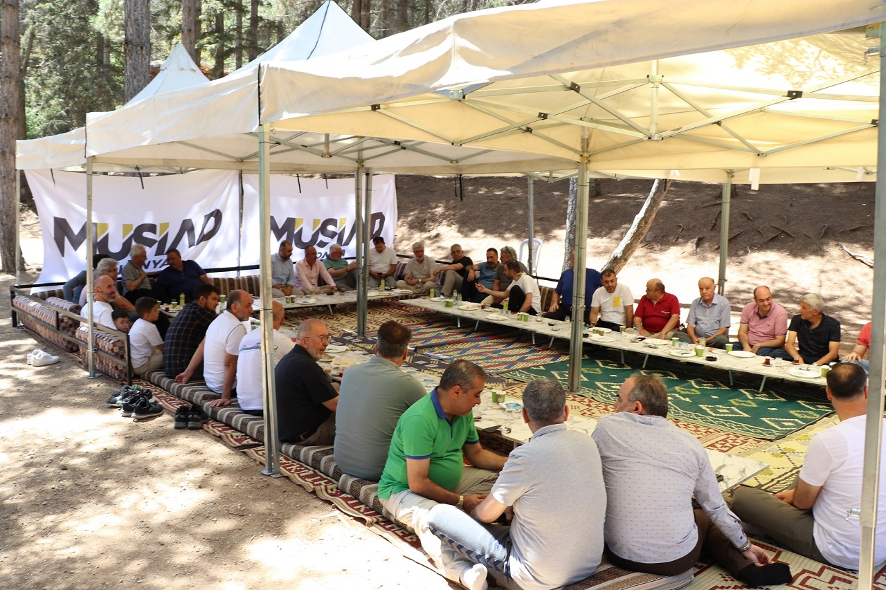 musiad-konya-ailesi-piknikte-bulustu-003.jpg