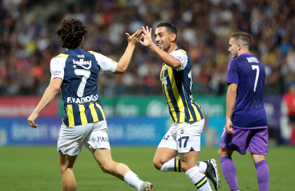 Fenerbahçe Avrupa'da dolu dizgin