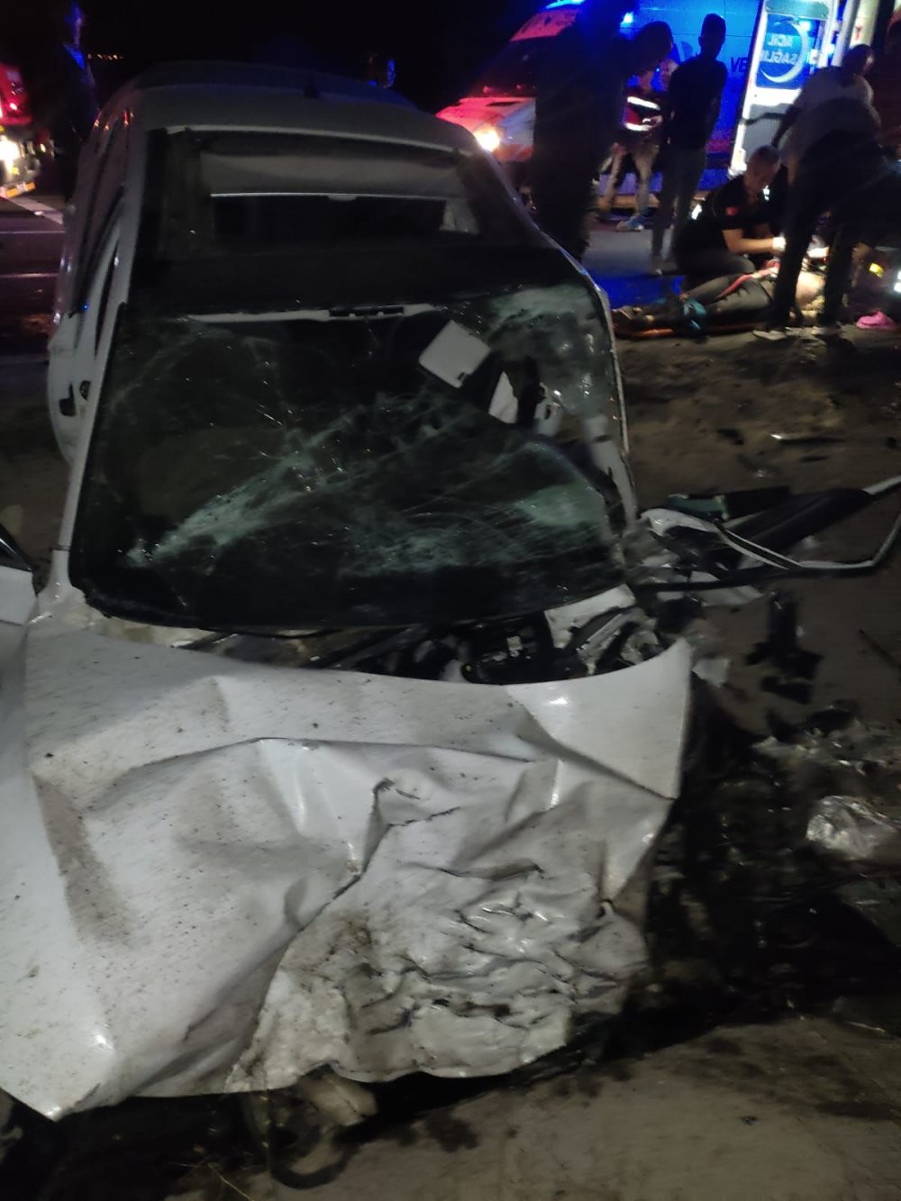 Otomobil ile cip çarpıştı: 4 ölü,