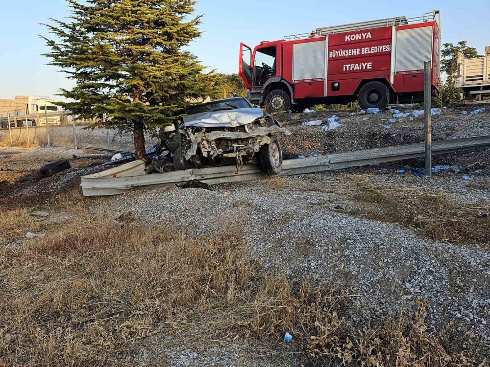Konya'daki kazada 2 kişi, taşıdıkları asitten zehirlenerek hayatını kaybetti