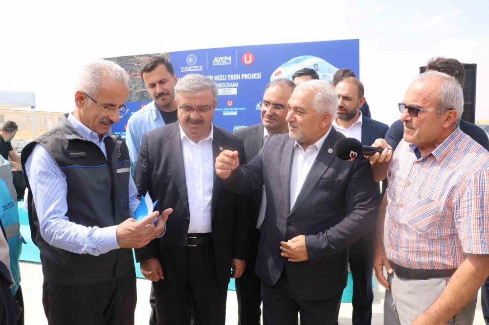 Bakan Uraloğlu demiryolu yük ve yolcu taşımacılığı rakamlarını açıkladı