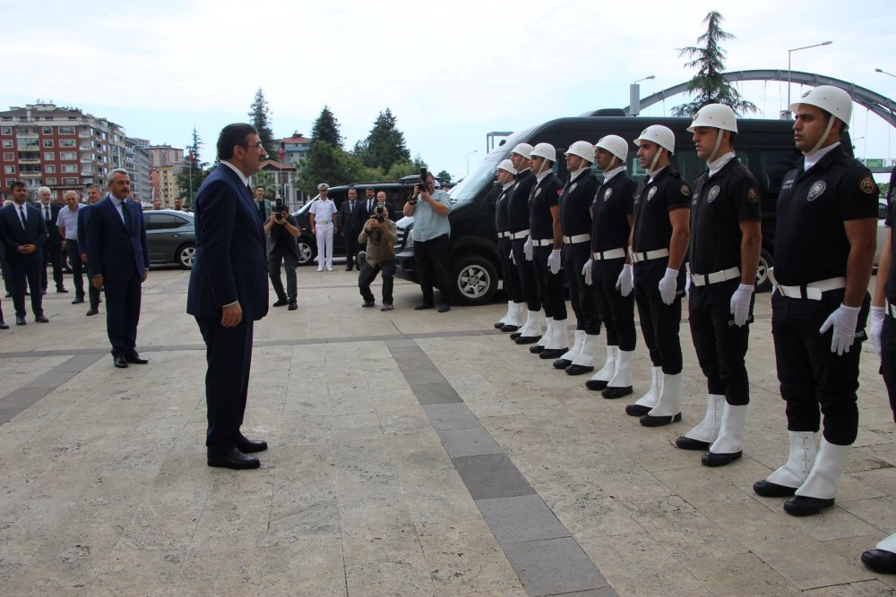 Cevdet Yılmaz: Türkiye ilk defa 1 trilyon doları aşmış durumda