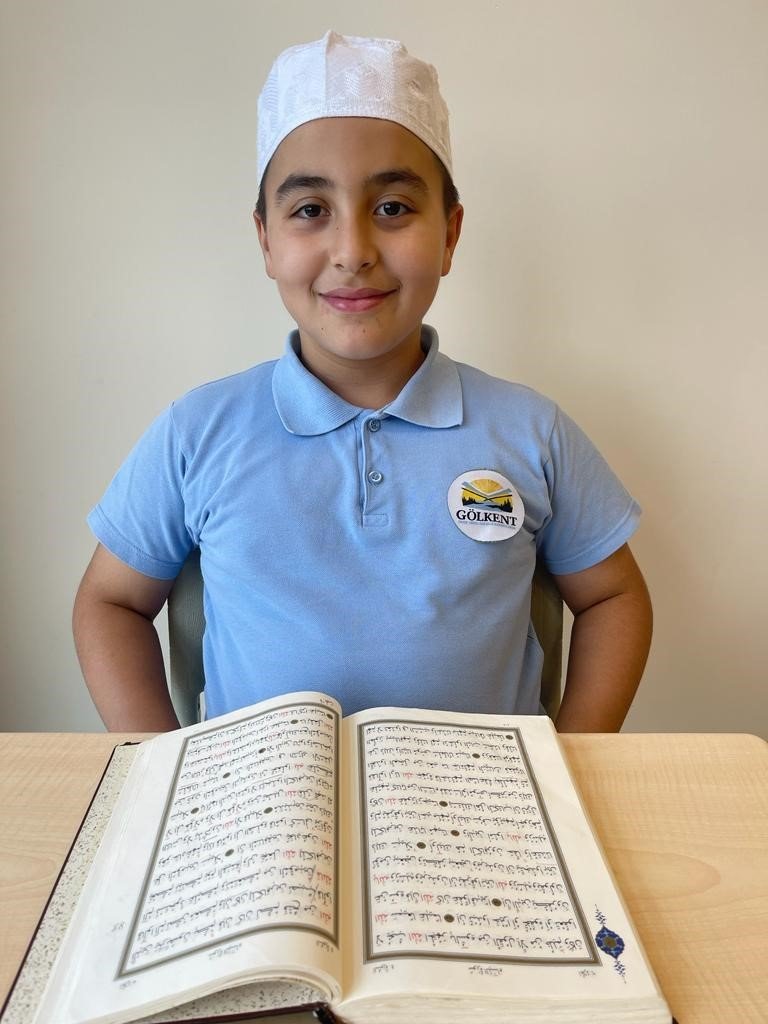 11 yaşındaki Muhammed Emin Parlak 7 ayda hafız oldu