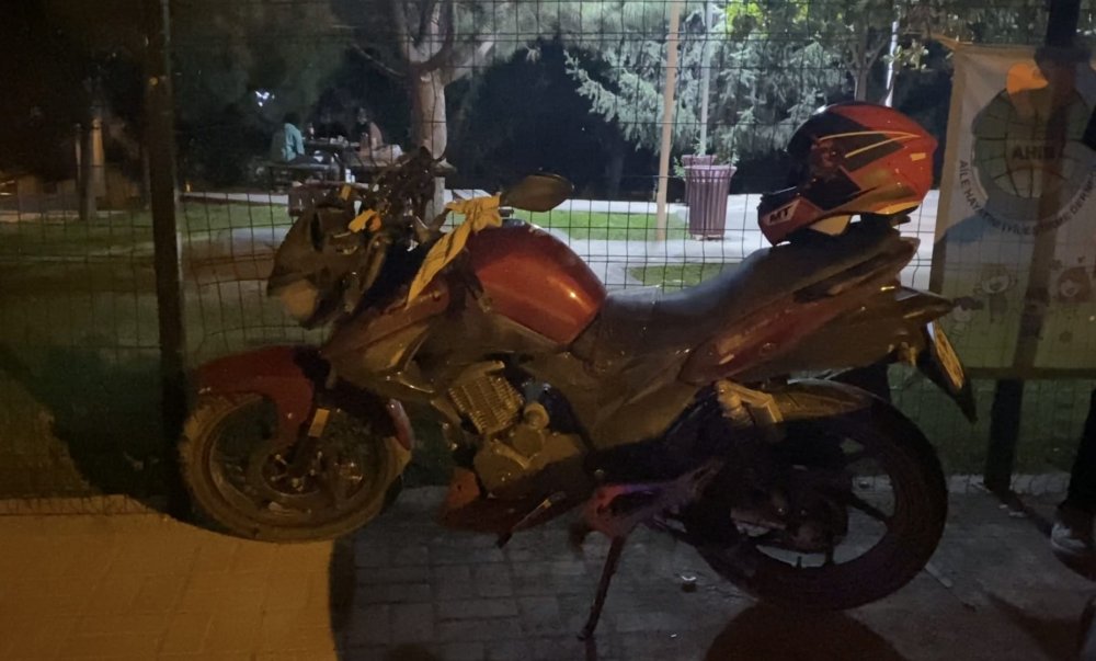 Otomobille çarpışan motosikletli öldü