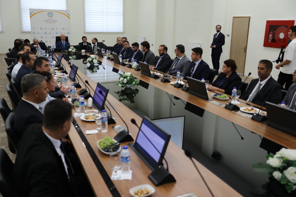 YÖK Başkanı Özvar: Deprem bölgesindeki üniversiteler eğitim- öğretime hazır