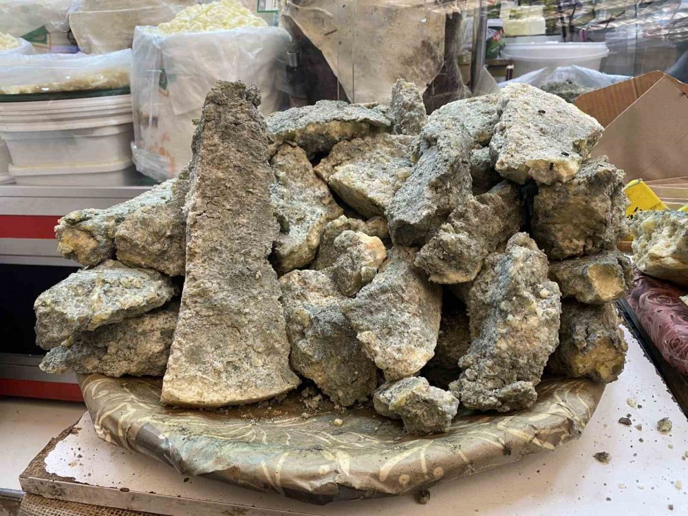 Konya'nın meşhur küflü peyniri bakın neye iyi geliyormuş!