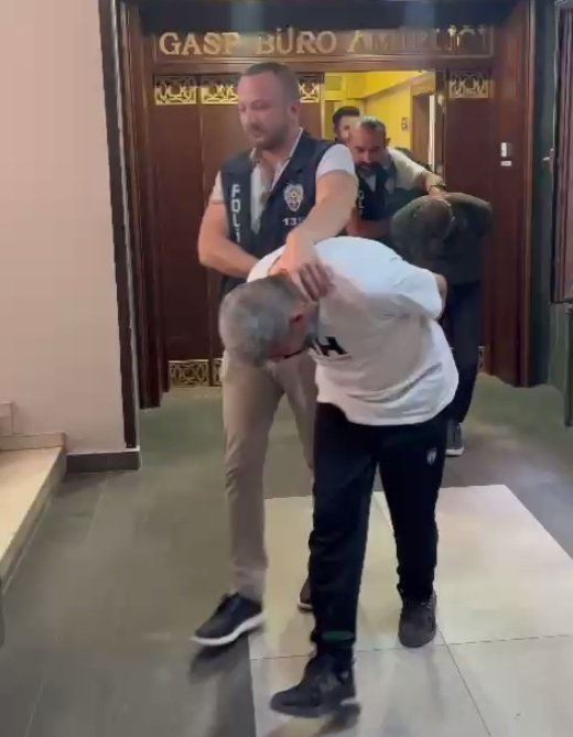 Ankara'da 2 kişiyi gasbeden 5 şüpheli yakalandı