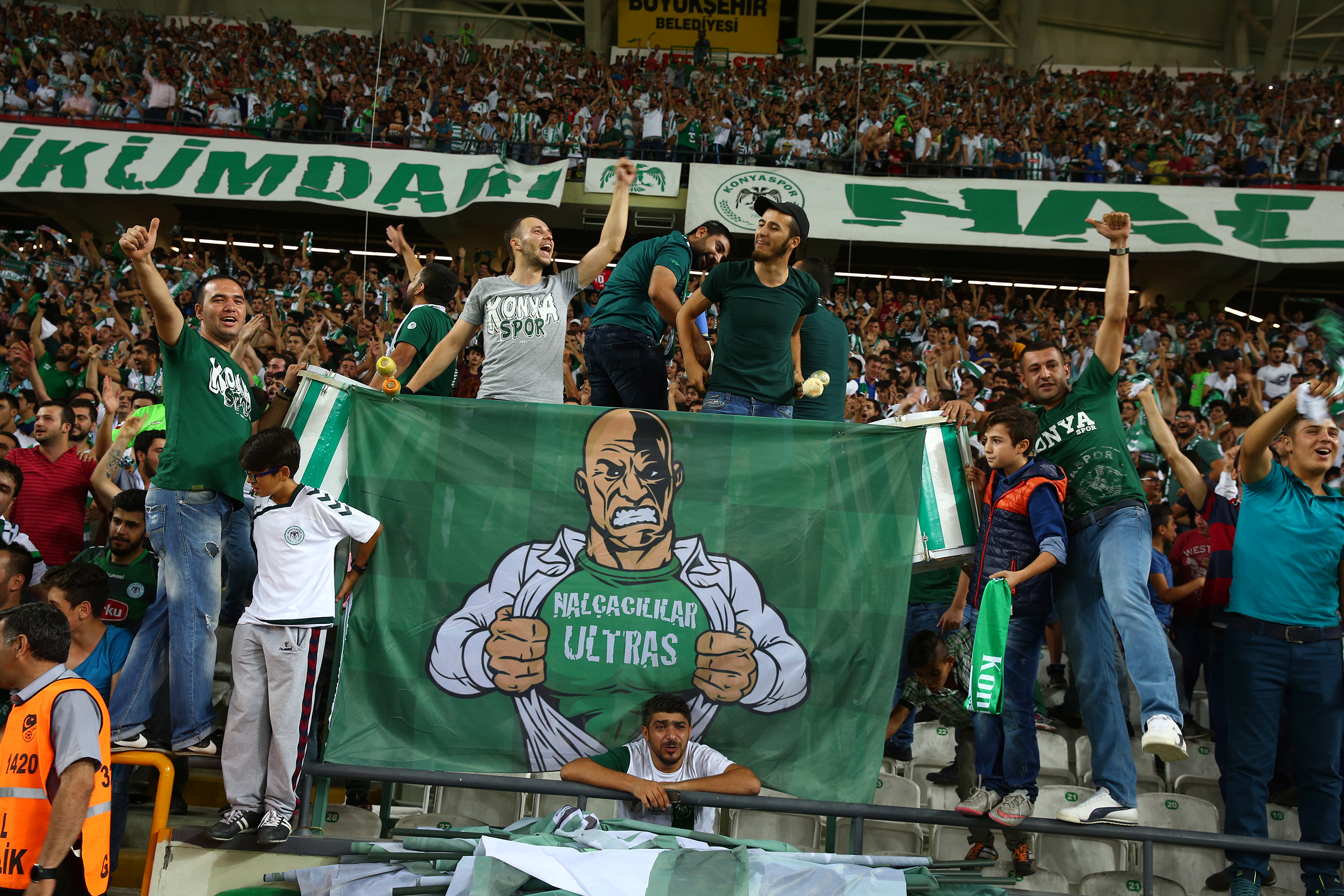 konyaspor-tribun.jpg