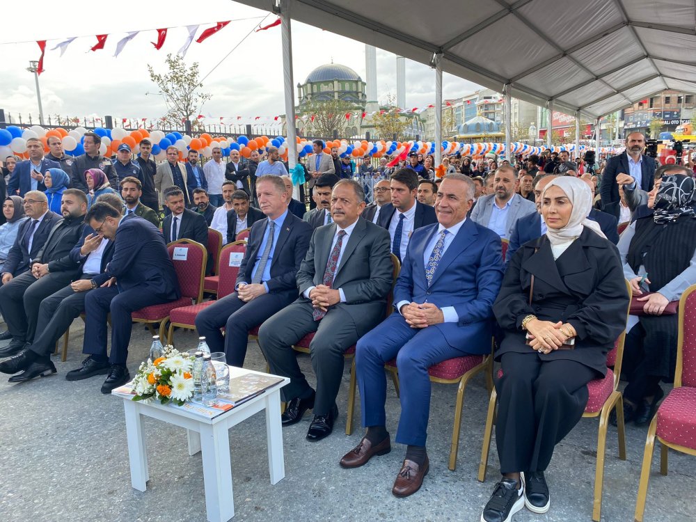 Bakan Özhaseki: Bu memlekette Allah'ın izniyle huzur içerisinde yaşayacağız