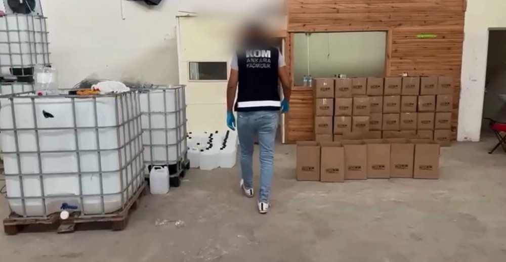 3,8 milyon TL değerinde kaçak ürün ele geçirildi