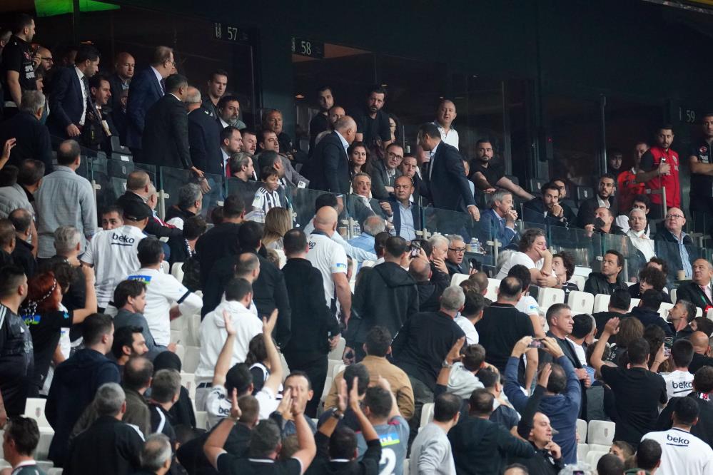 tff-baskani-buyukeksi-besiktas-stadyumunu-terk-etti.jpg