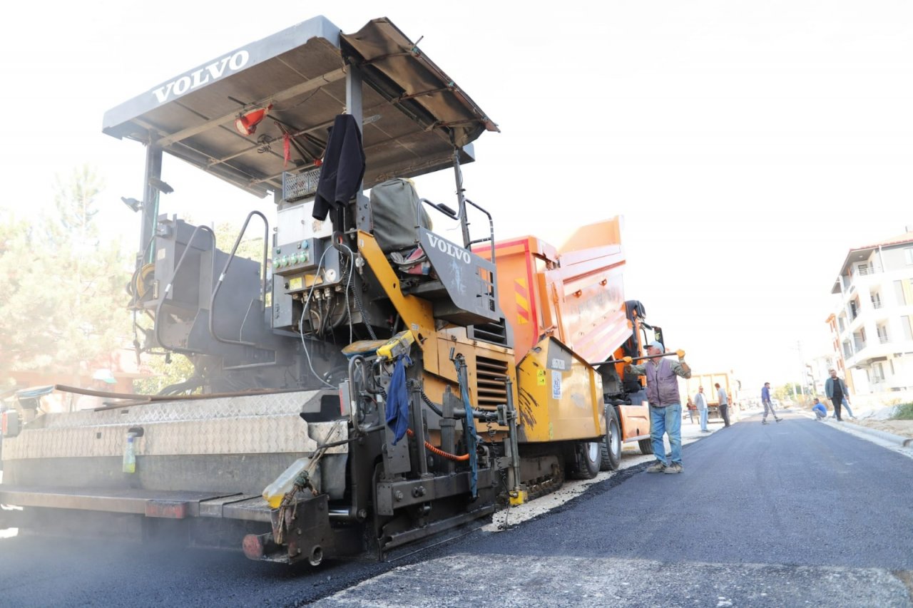 konyanin-ilcesinde-yol-calismalarinda-rekor.jpg