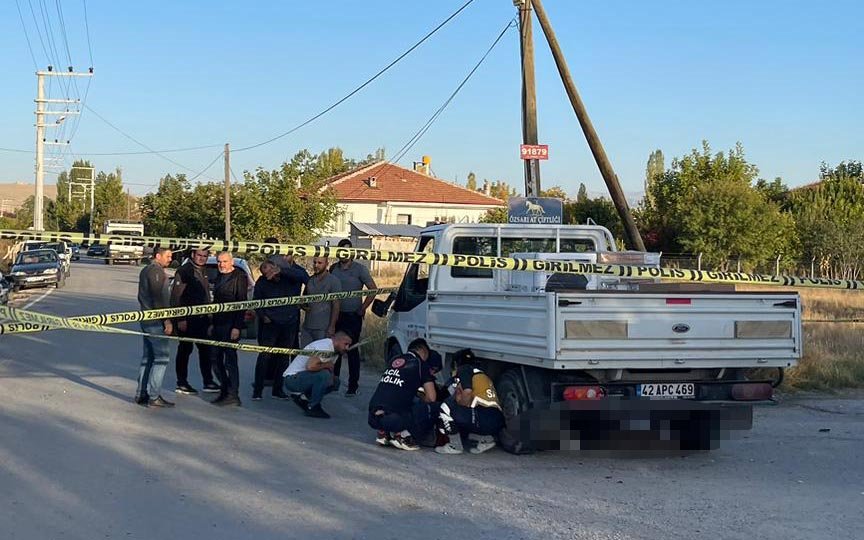 Konya'da otomobilin arkadan çarptığı bisikletli öldü