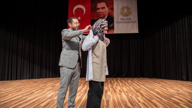 Selçuk Üniversitesinde geleceğin hekimleri beyaz önlüklerini giydi