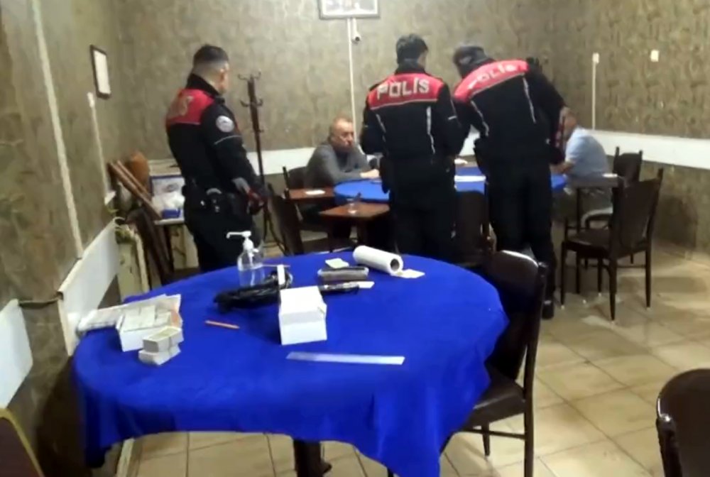 77 ilde 'Mengene' operasyonu: 33 gözaltı